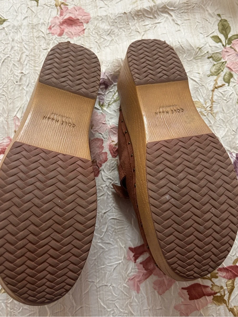 Cole Haan Wedge Heel Suede Leather Clogs Size 8.5